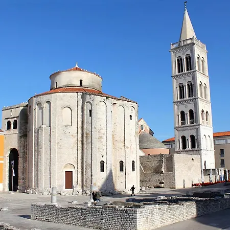 For Families With Children - 24697 *